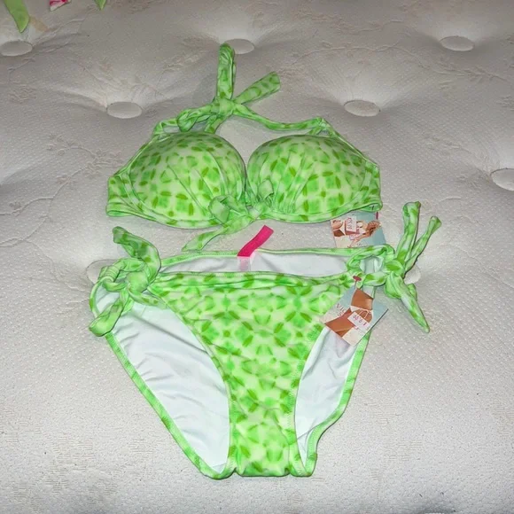 Victoria’s Secret Swim- Lime Green/White Pattern Top/Bottoms - Picture 1 of 7